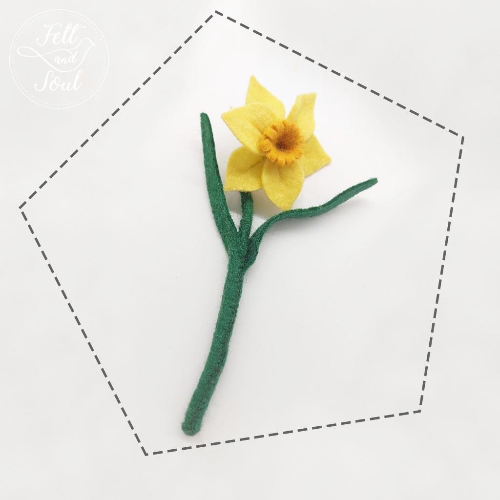 Nárcisz gyapjú filc figura letölthető szabásminta